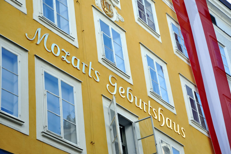 Ausflugsziele Salzburger Land Mozarts Geburtshaus in der Altstadt von Salzburg
